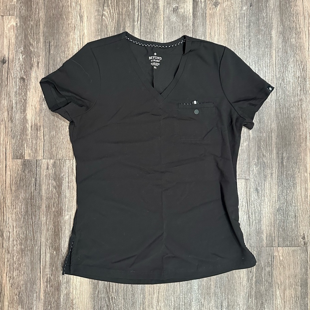 Black Women's V-Neck Scrubs Top